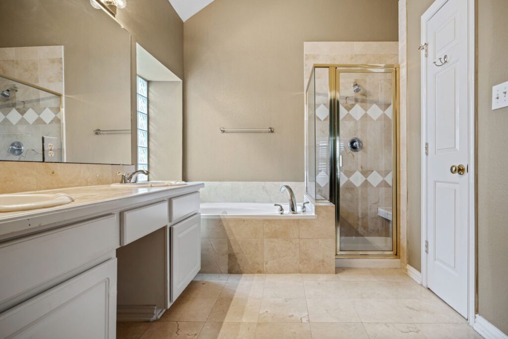 Sarah Drawert Dallas White Pine Ln Bathroom Renovation Sells Before